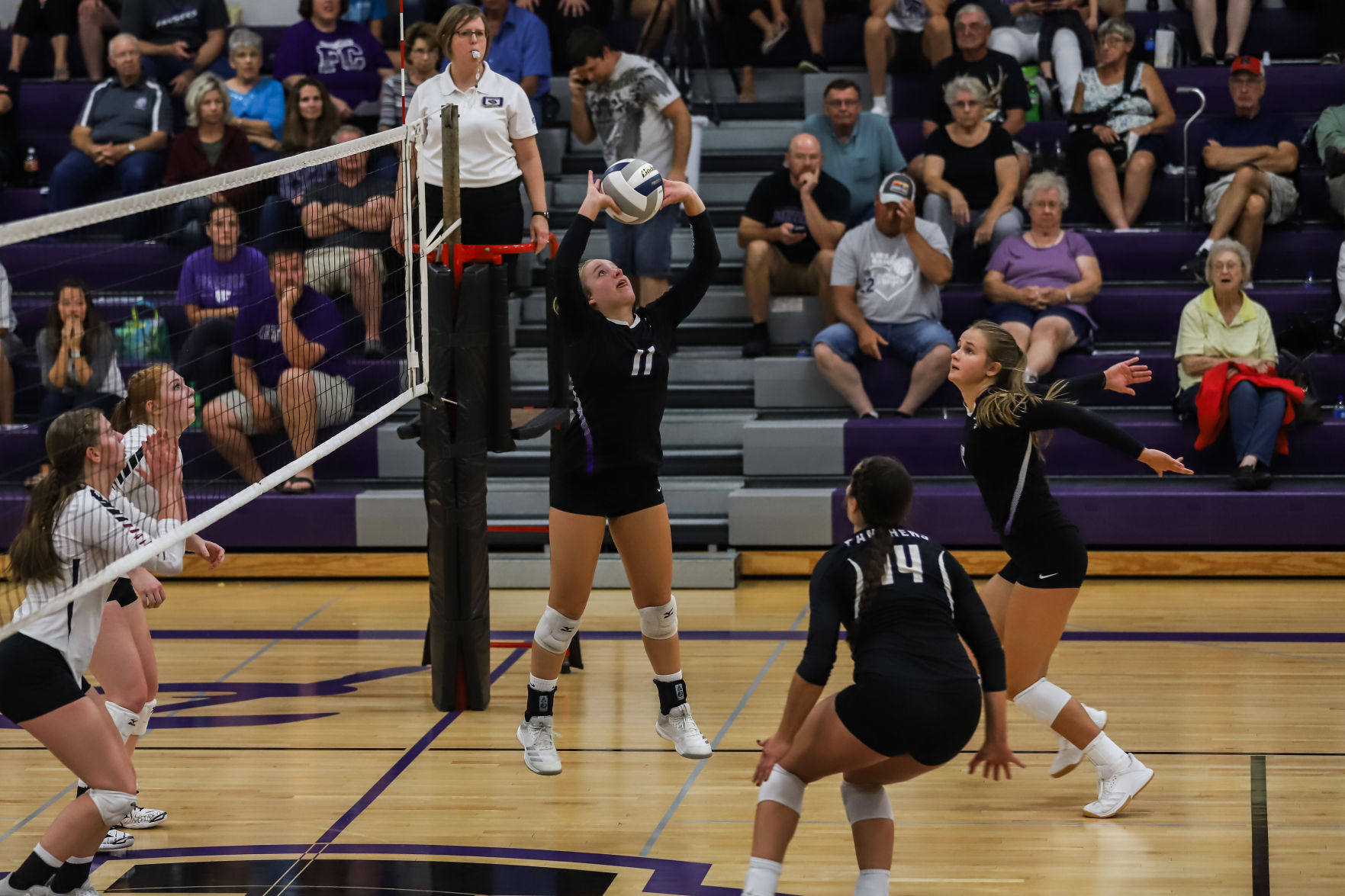 Heartland VB vs Fillmore Central (21).JPG